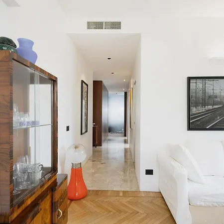 Apartment Easylife - Incantevole Dimora Con Terrazza Milan